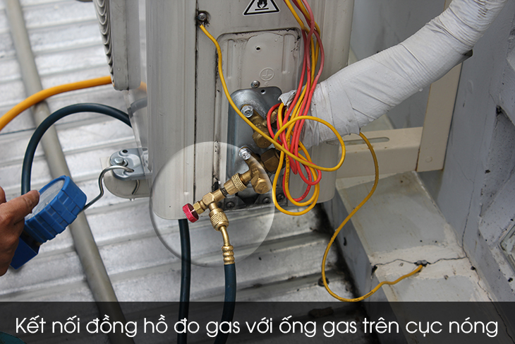 Kết nối đồng hồ đo gas với ống gas